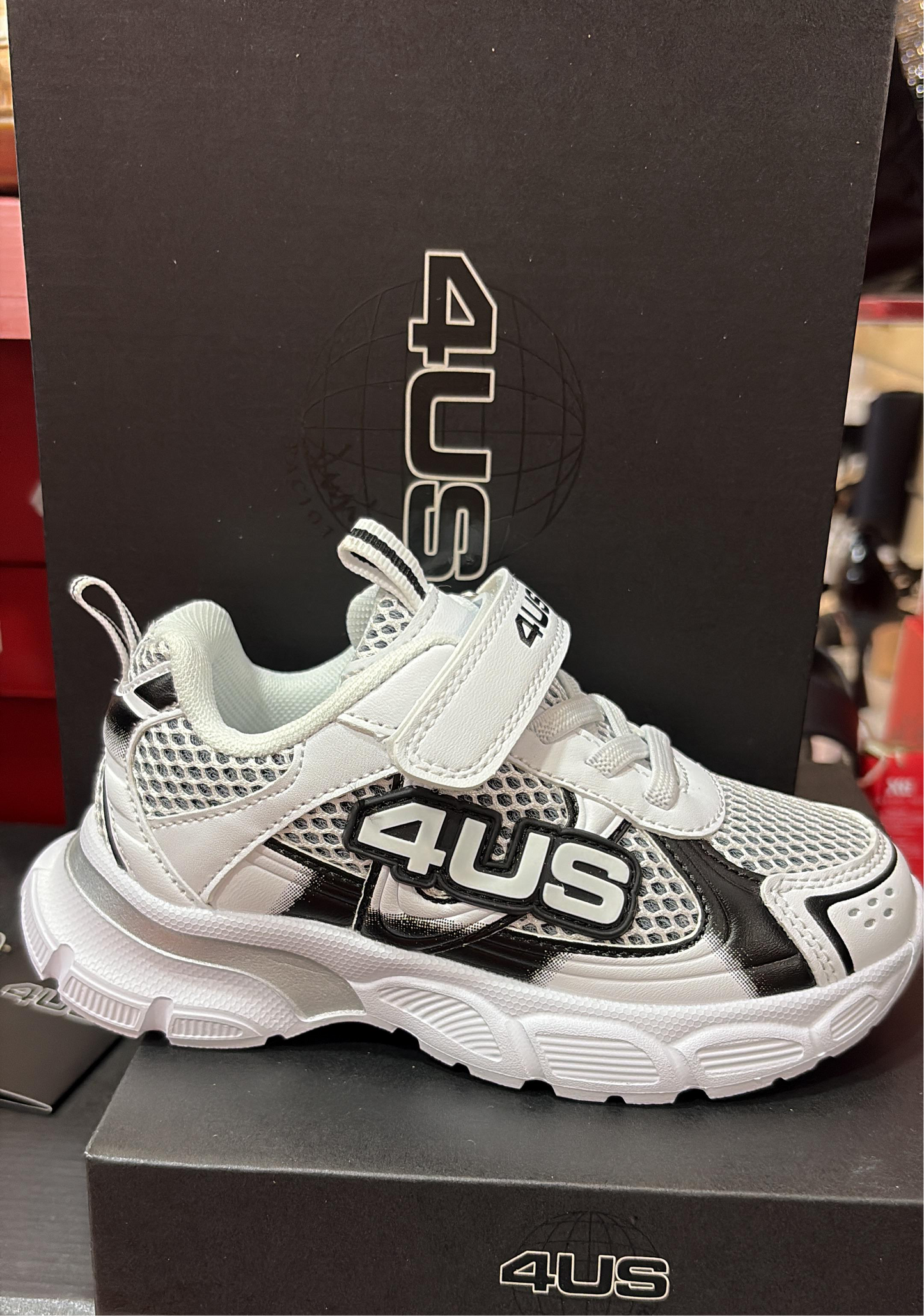 Sneakers 4US di Cesare Paciotti