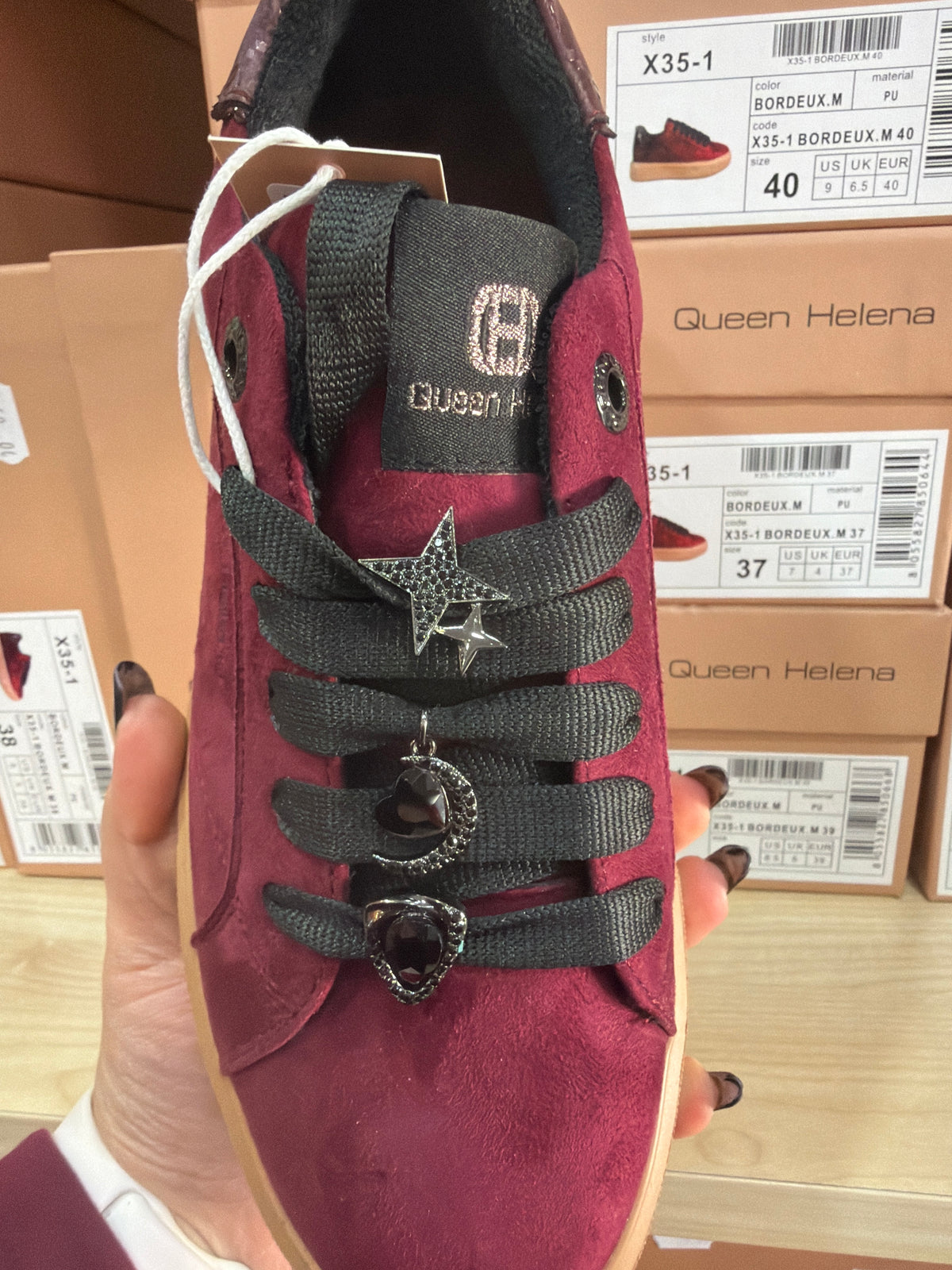 Sneakers x351