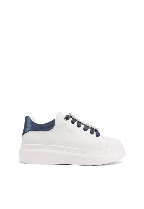 Queen Helena (X32-13) White-Blue
