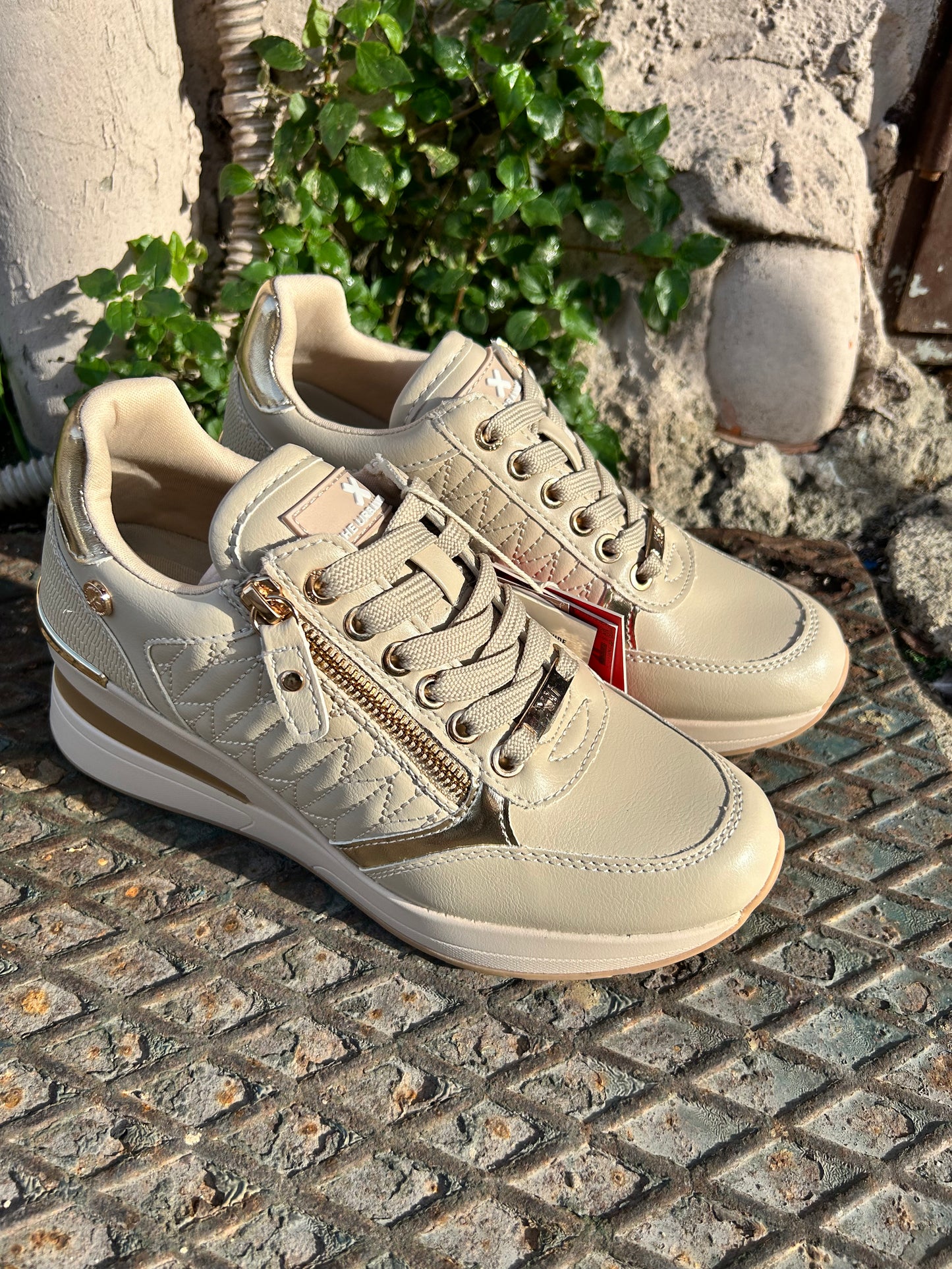 Sneakers XTI (art.143071)