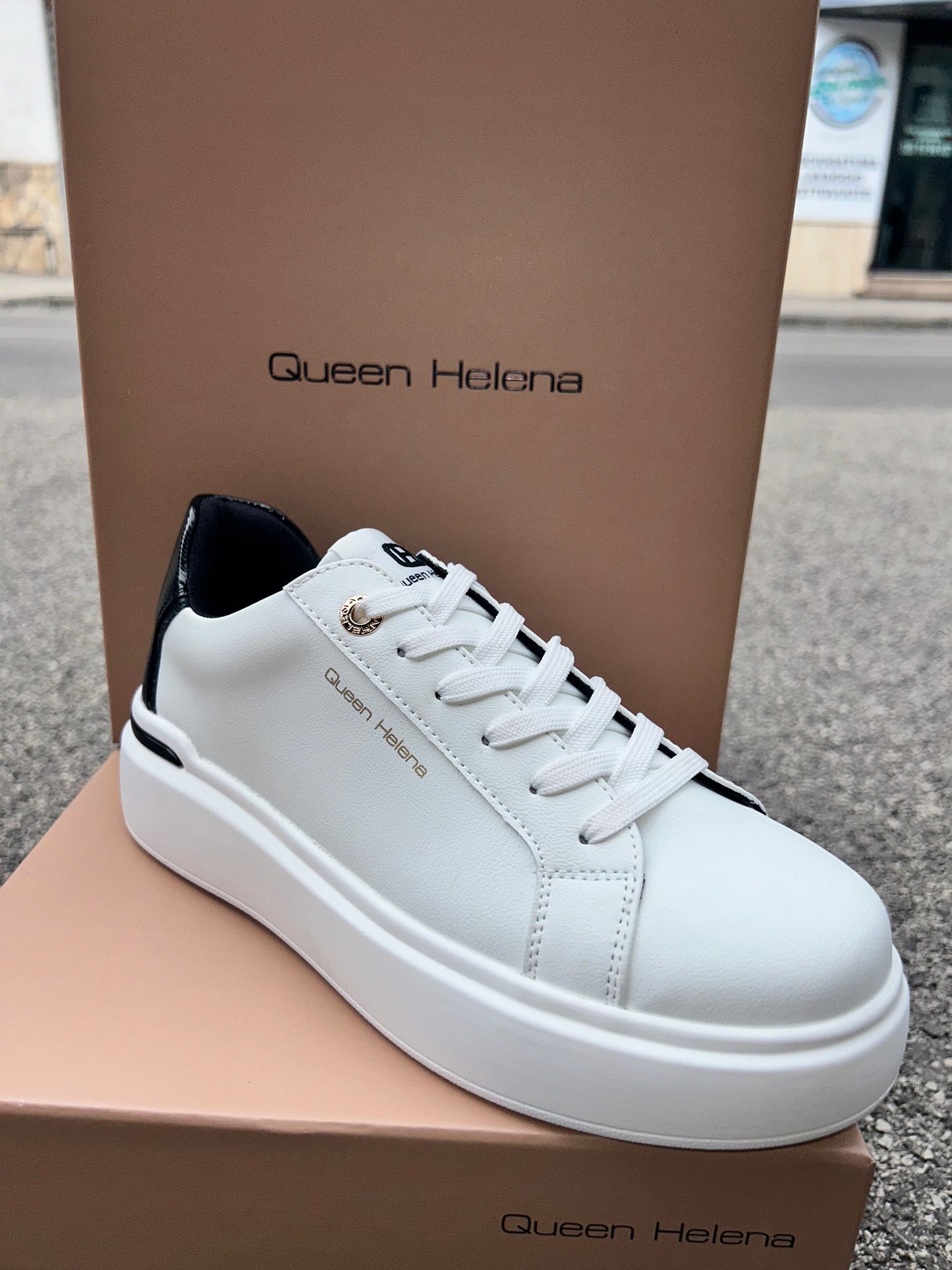 Sneakers Queen Helena (X33-3)