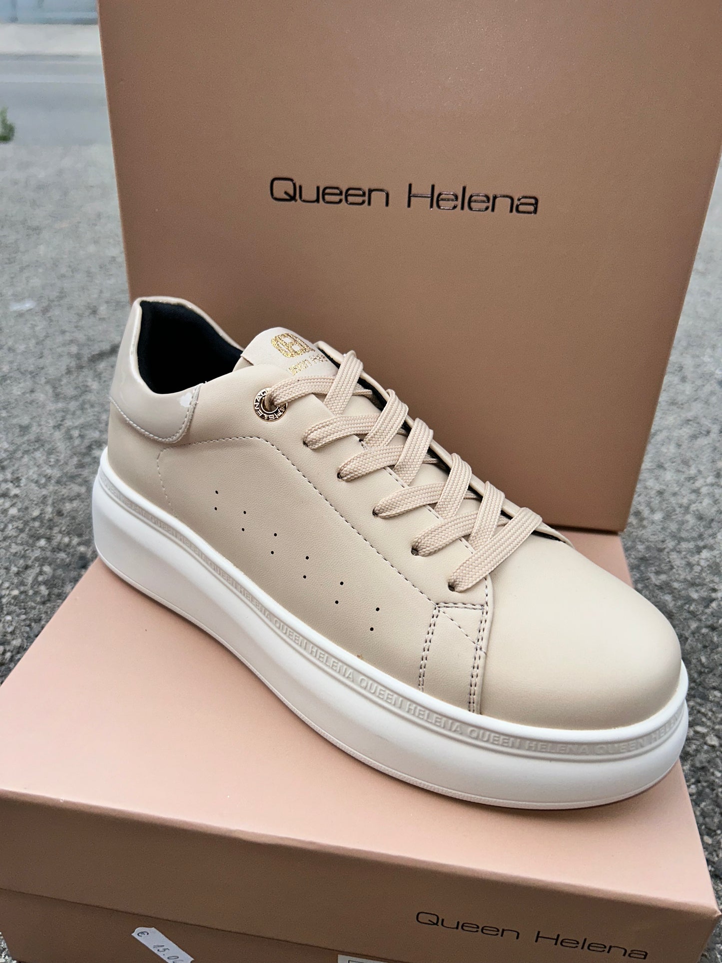 Sneakers Queen Helena (X33-11)