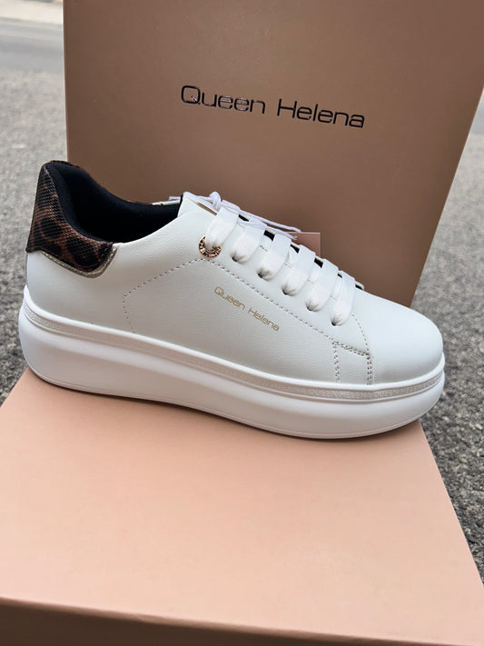 Sneakers Queen Helena (x33-1)