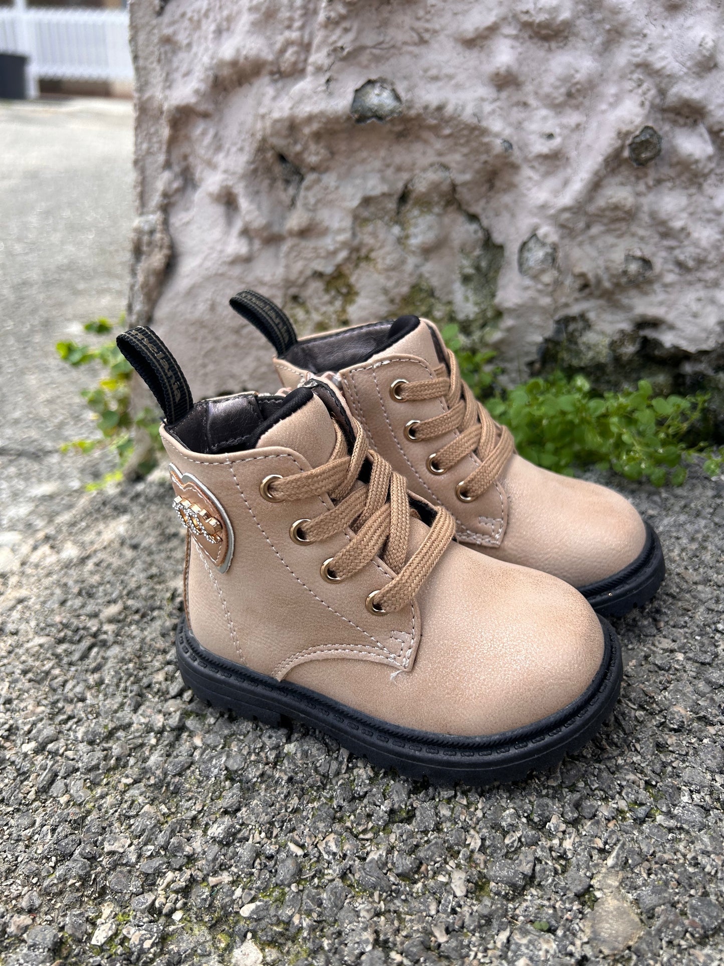 Anfibi Bimba Melania