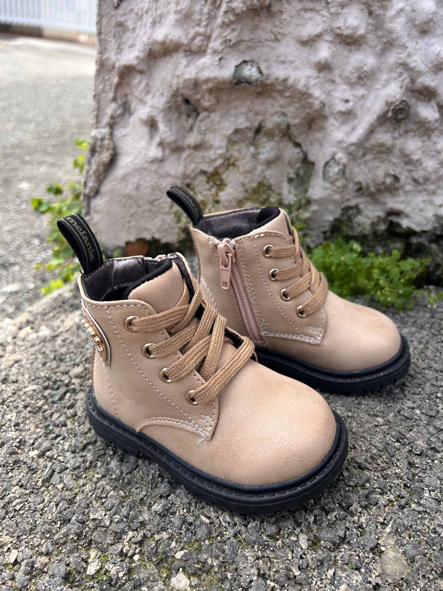 Anfibi Bimba Melania