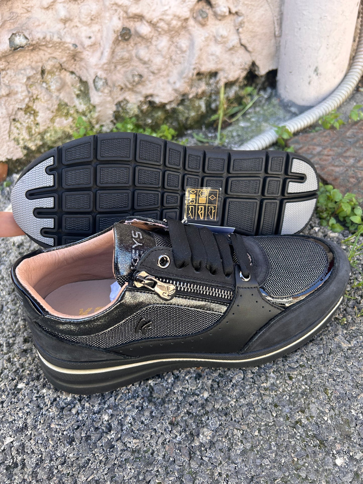 Sneakers KEYS (K11261)