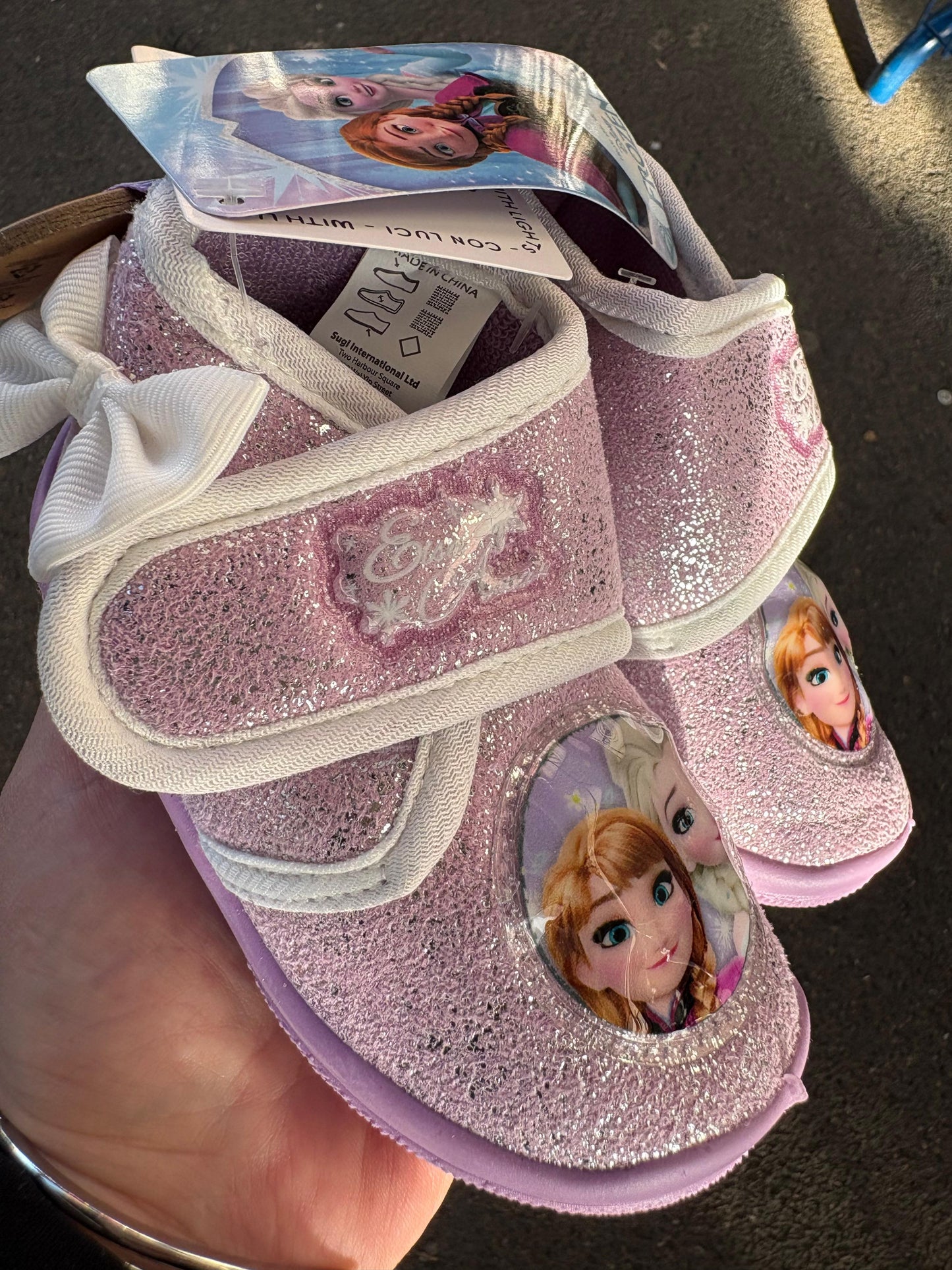 Scarpine Asilo bimba