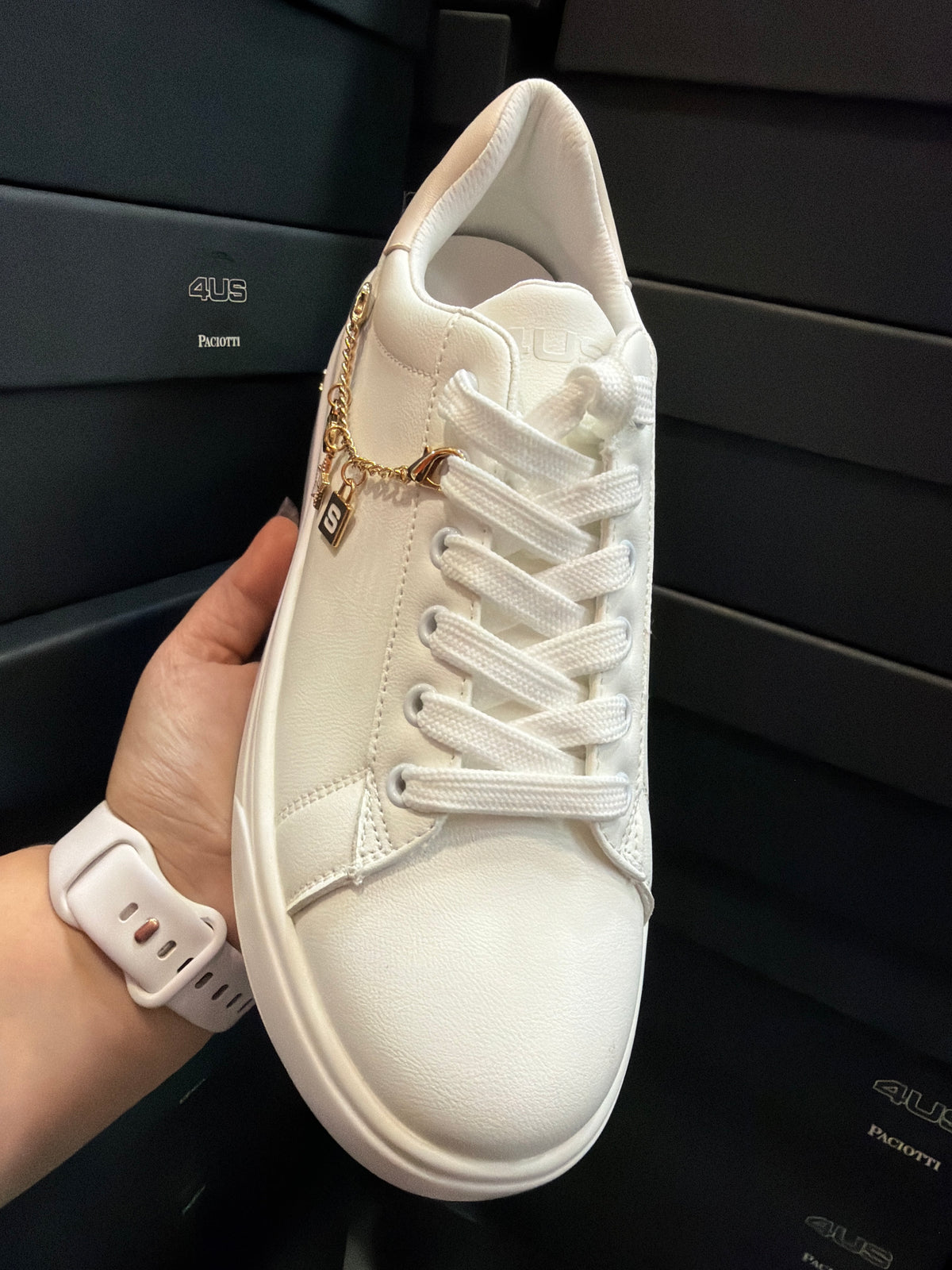 Sneakers x260