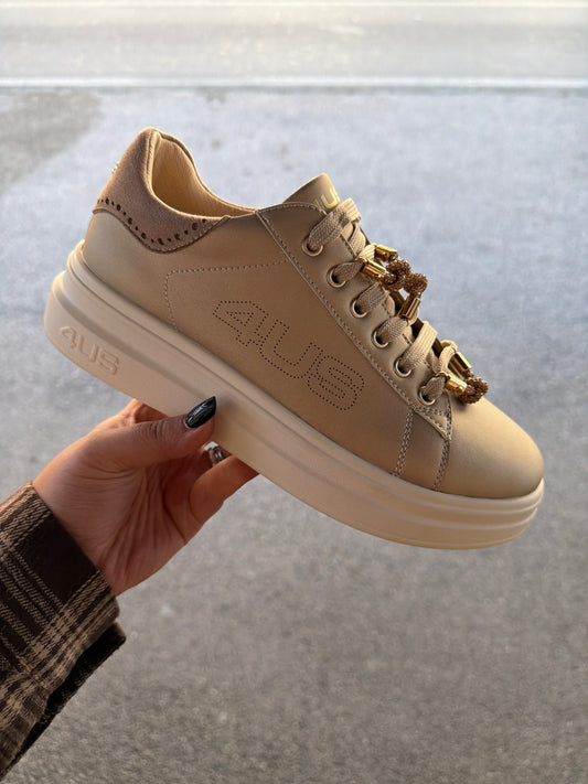Sneakers X251