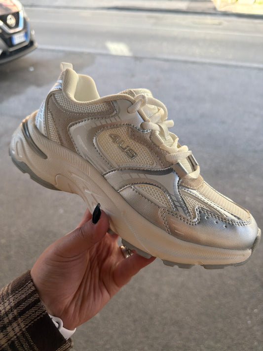 Sneakers x275