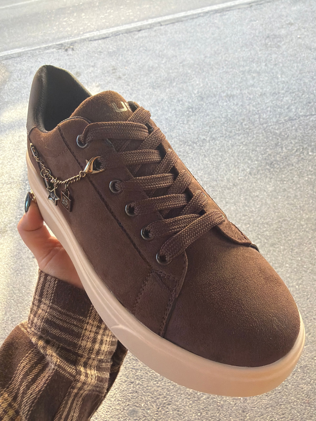 Sneakers x260